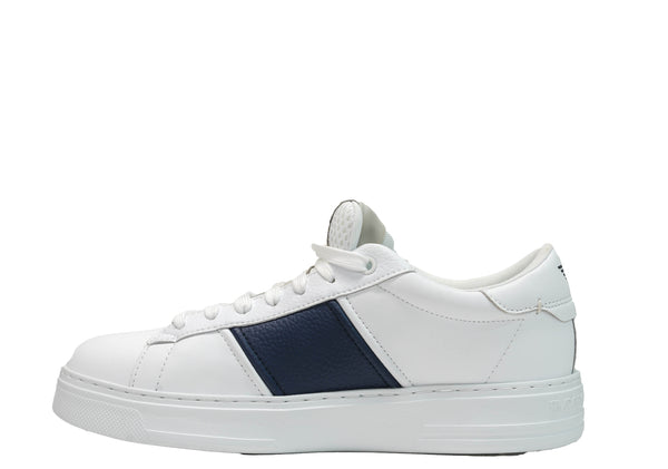 Emporio Armani Men's White & Navy Sneakers X4X570 25% off   last pair