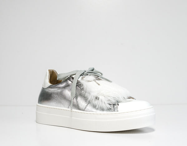 Morelli Women's Silver & White Bow Sneaker 50520