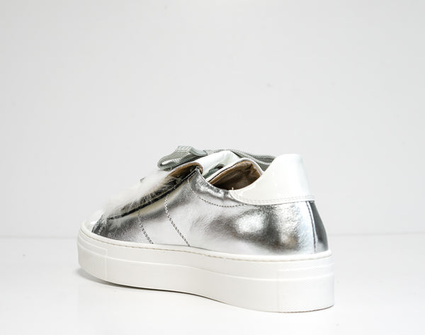 Morelli Women's Silver & White Bow Sneaker 50520