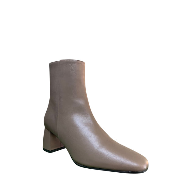 Stefano Stefani Taupe/Mink leather boots 9630S-1
