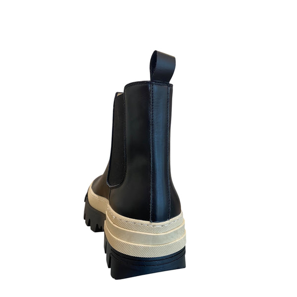Bruglia Black pull on boot 8742