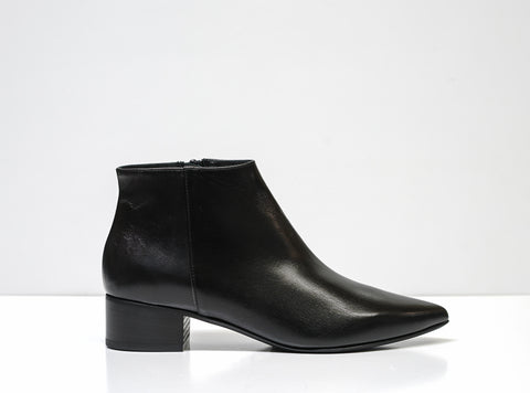 Fabio Rusconi Women's Black Leather Zip Ankle Boot F5539