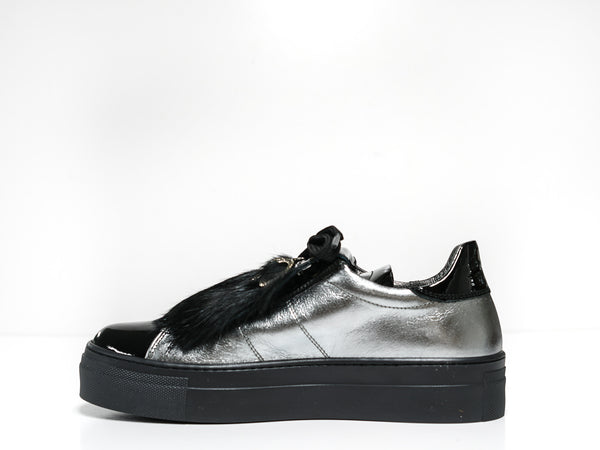 Morelli Women's Silver & Black Bow Sneaker 50520