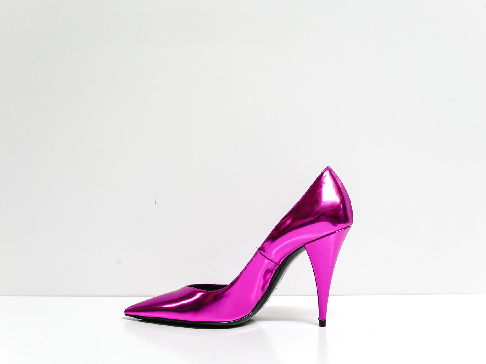 SAINT LAURENT ピンク ハイヒール 37.5 SAINT LAURENT ピンク ハイヒール 37.5 Vintage YSL-YVES SAINT